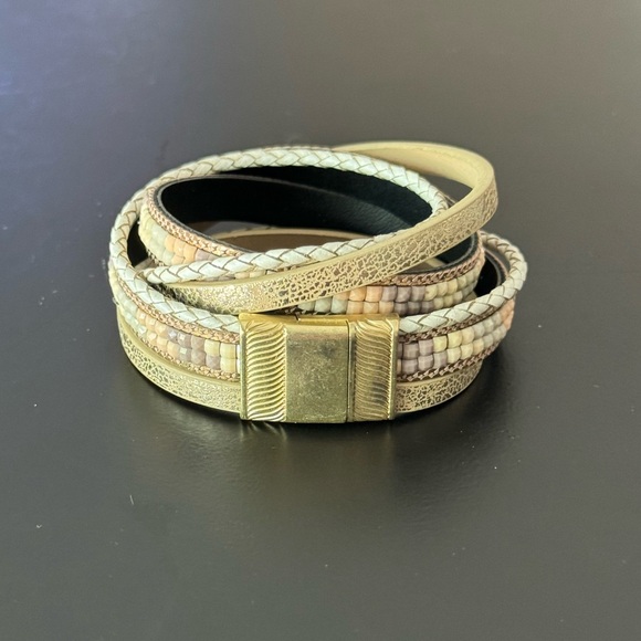 Francesca’s collection multi layer leather-rhinestone bracelet w magnetic clasp. - Picture 1 of 1